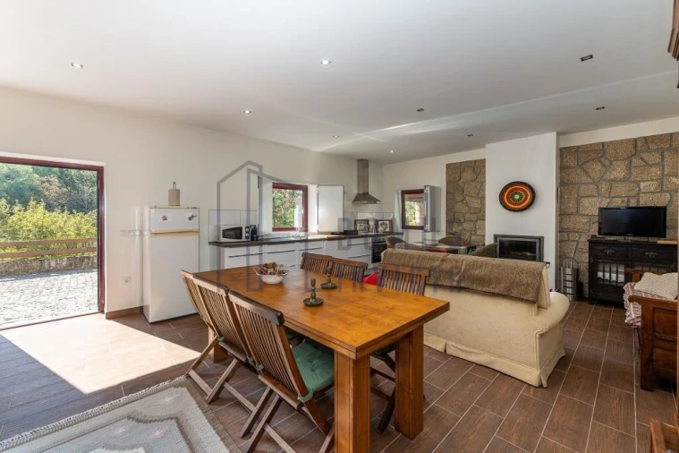 Quinta T2 para Venda em Eja Foto 4