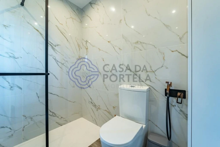 Moradia T4 para Venda em Aguas Santas Foto 31