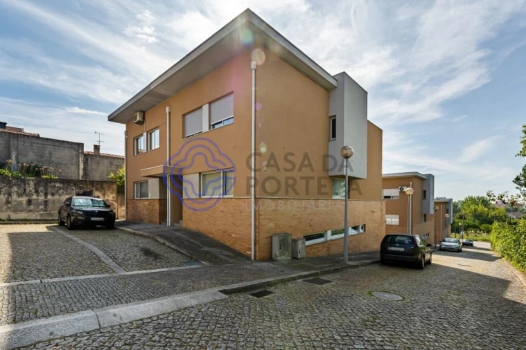Moradia T4 para Venda em Aguas Santas