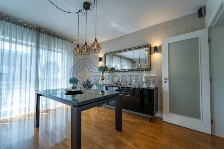 Moradia T4 para Venda em Aguas Santas Foto 11