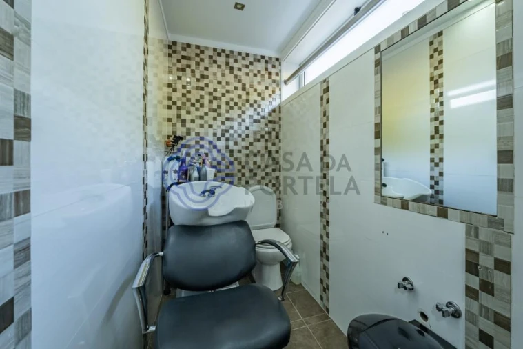 Moradia T4 para Venda em Aguas Santas Foto 7