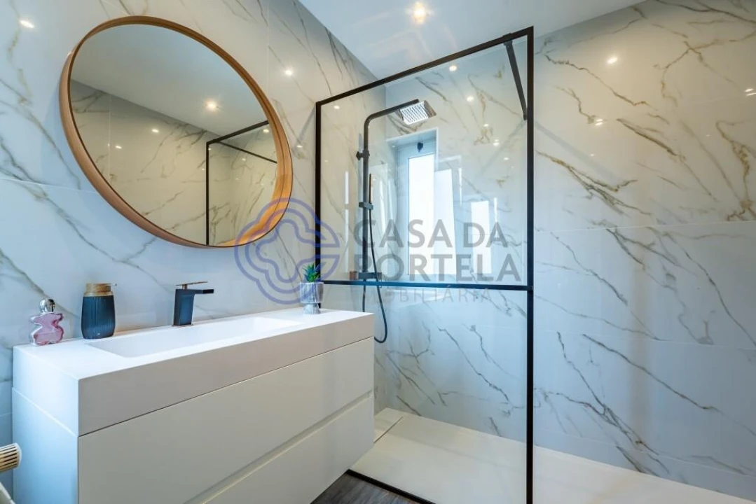 Moradia T4 para Venda em Aguas Santas Foto 30