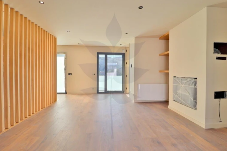 Moradia T3 para Venda em Este (São Pedro e São Mamede) Foto 4