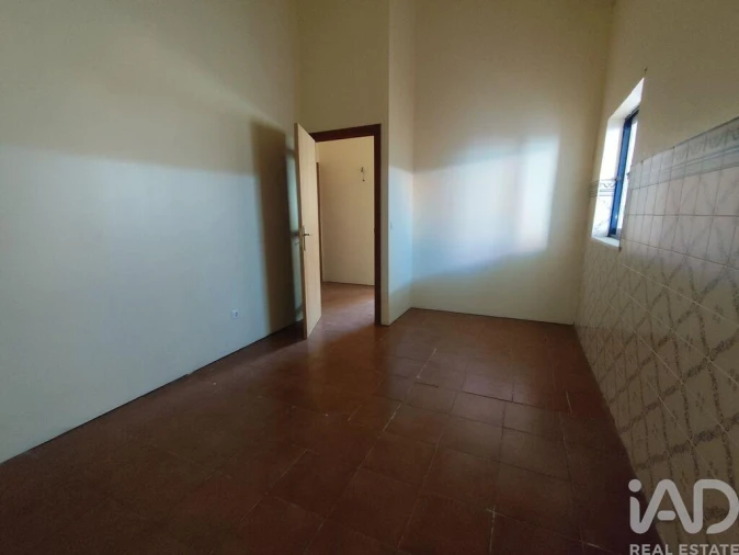 Loja para Venda em Benavila e Valongo Foto 6