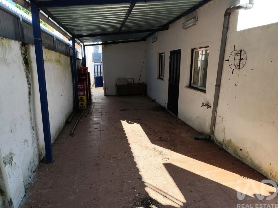 Loja para Venda em Benavila e Valongo Foto 8