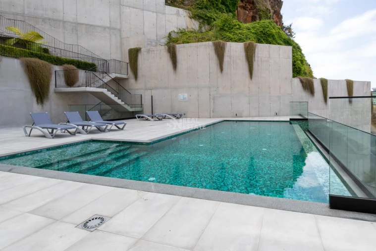 Apartamento T2 para Arrendamento em Funchal (São Pedro) Foto 48