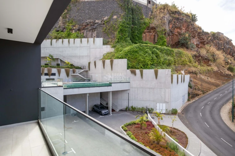 Apartamento T2 para Arrendamento em Funchal (São Pedro) Foto 38