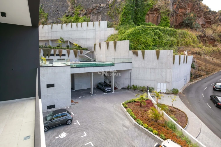 Apartamento T2 para Arrendamento em Funchal (São Pedro) Foto 56