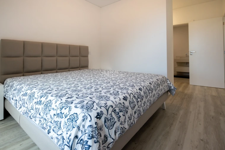 Apartamento T2 para Arrendamento em Funchal (São Pedro) Foto 30