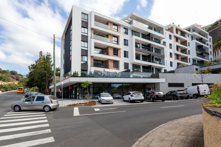 Apartamento T2 para Arrendamento em Funchal (São Pedro) Foto 64