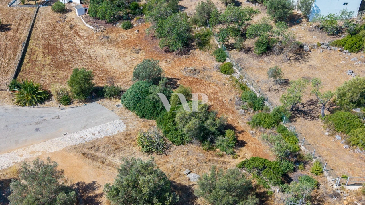 Terreno para Venda em Boliqueime Foto 2