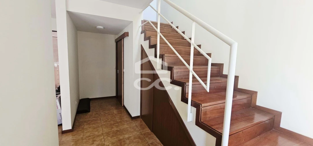 Moradia T3 para Venda em Antas e Abade de Vermoim Foto 7