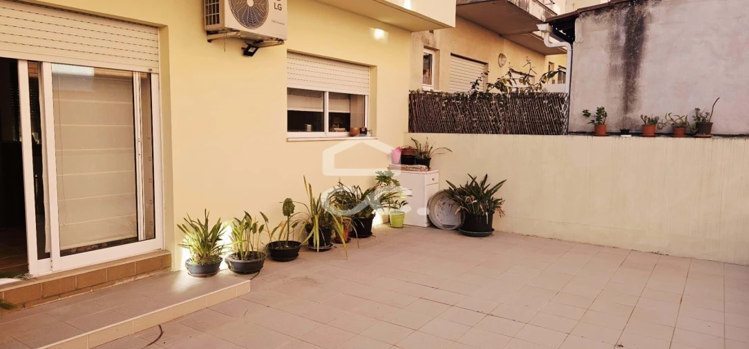 Moradia T3 para Venda em Antas e Abade de Vermoim Foto 5