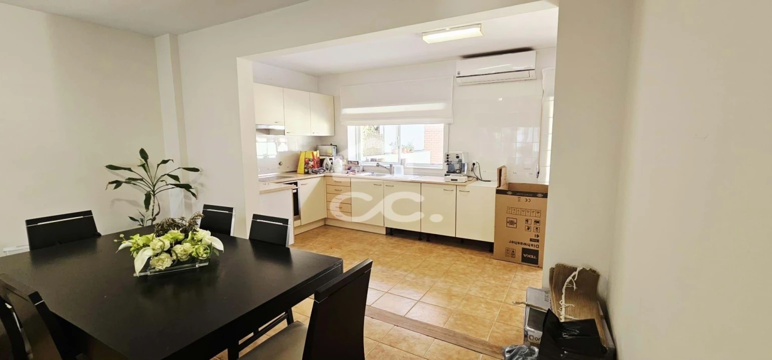 Moradia T3 para Venda em Antas e Abade de Vermoim Foto 10