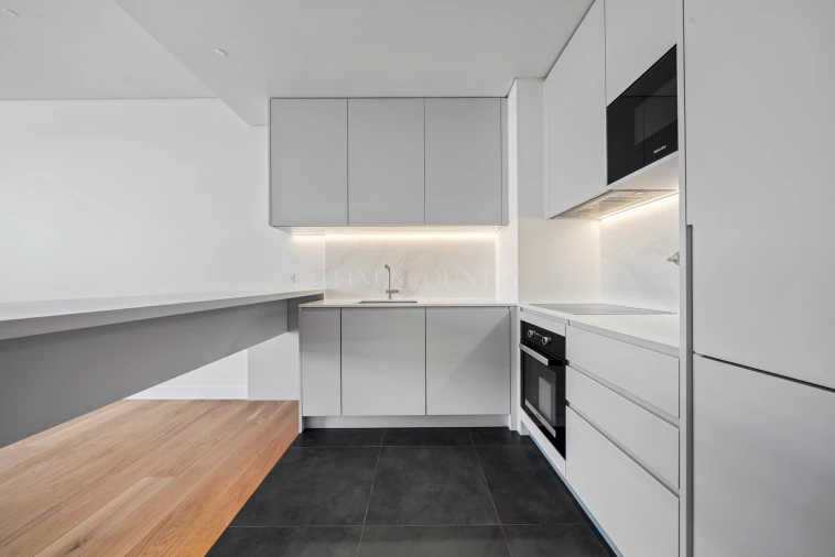 Apartamento T2 para Venda em Quarteira Foto 39