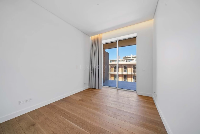 Apartamento T2 para Venda em Quarteira Foto 28