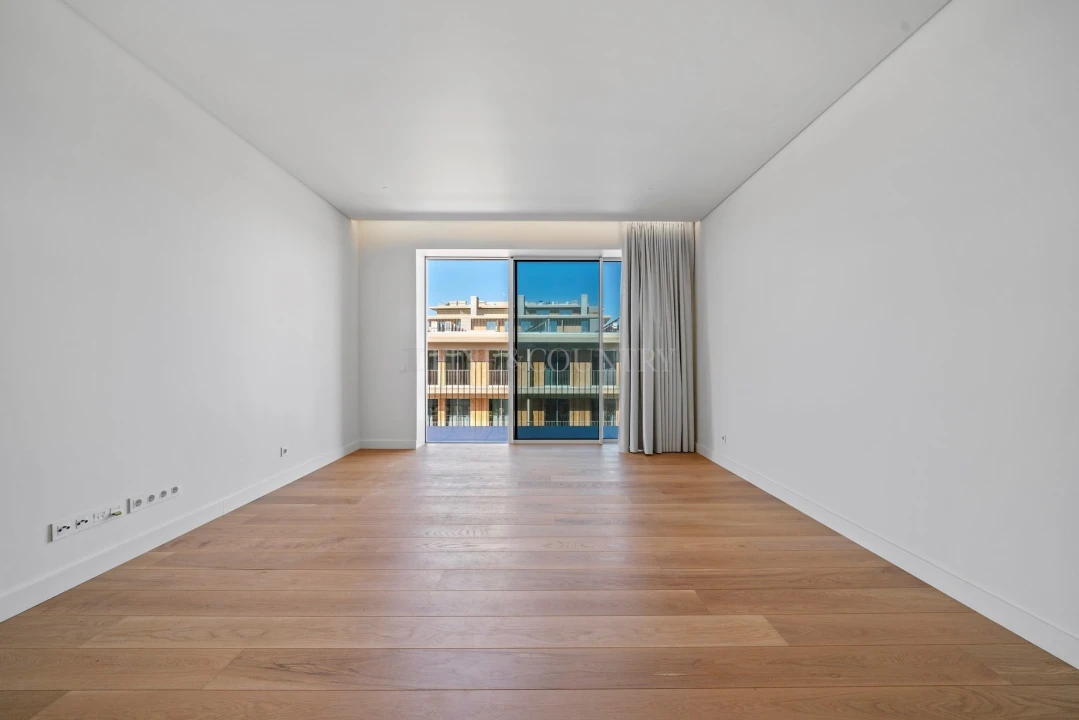 Apartamento T2 para Venda em Quarteira Foto 35