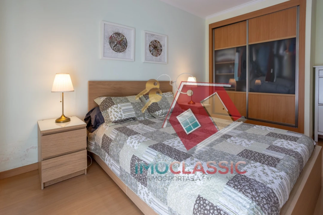 Apartamento T2 para Venda em Pinhal Novo Foto 24