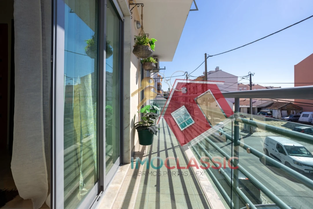 Apartamento T2 para Venda em Pinhal Novo Foto 33