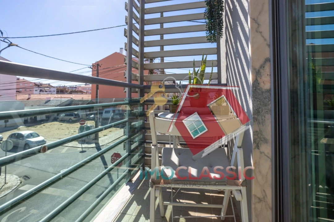 Apartamento T2 para Venda em Pinhal Novo Foto 35