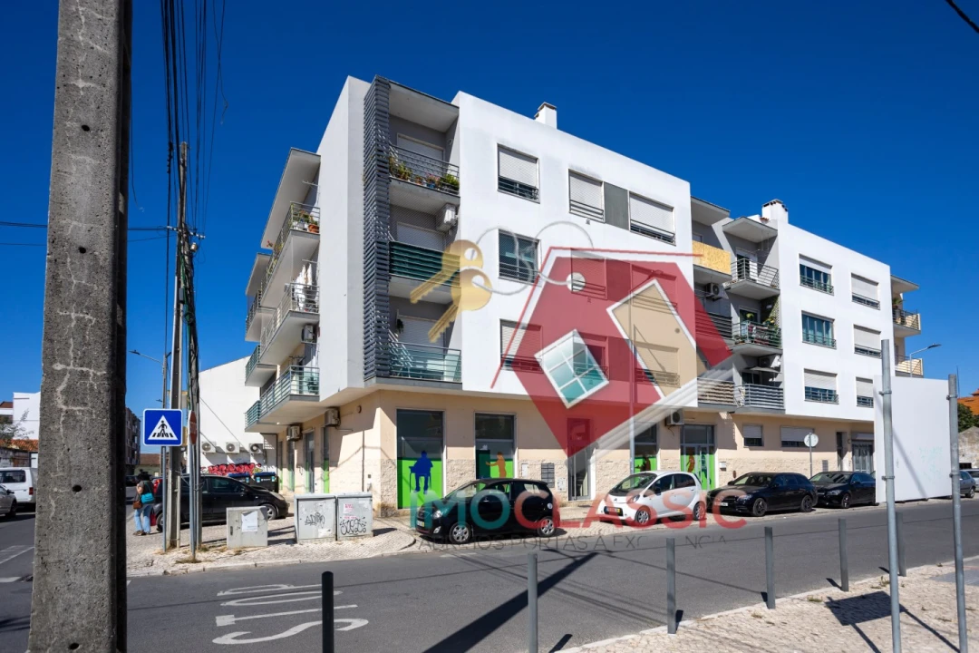 Apartamento T2 para Venda em Pinhal Novo Foto 43