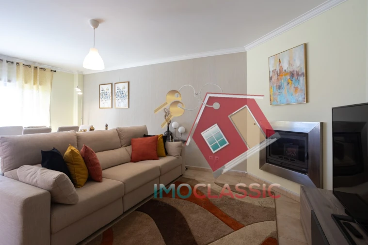 Apartamento T2 para Venda em Pinhal Novo Foto 1