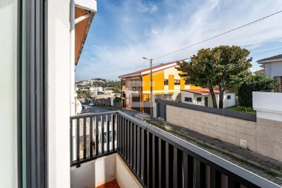Moradia T3 para Venda em Campanhã