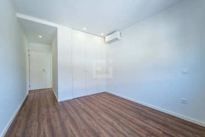 Moradia T3 para Venda em Campanhã