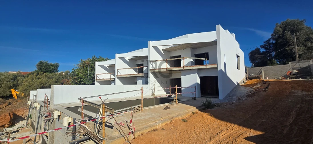 Moradia T3 para Venda em Almancil Foto 2