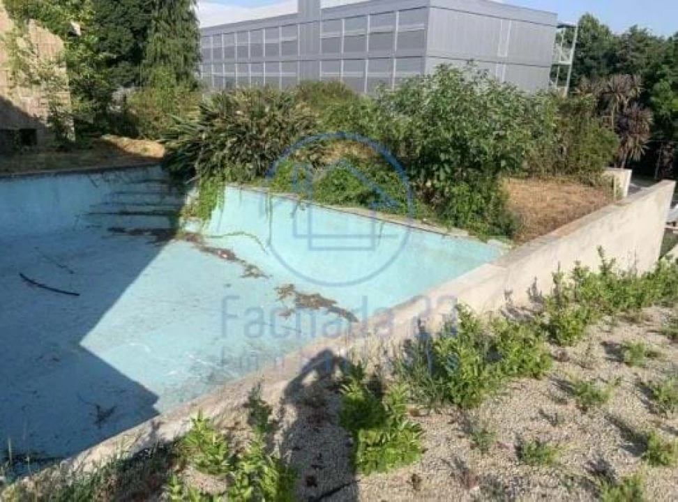 Moradia T4 para Venda em Azurem Foto 23