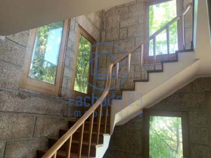 Moradia T4 para Venda em Azurem Foto 18