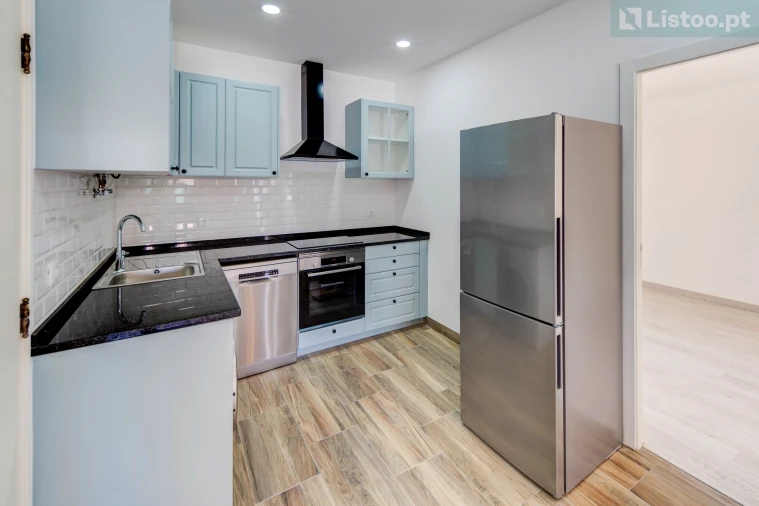 Moradia T5 para Venda em Casal de Cambra Foto 10