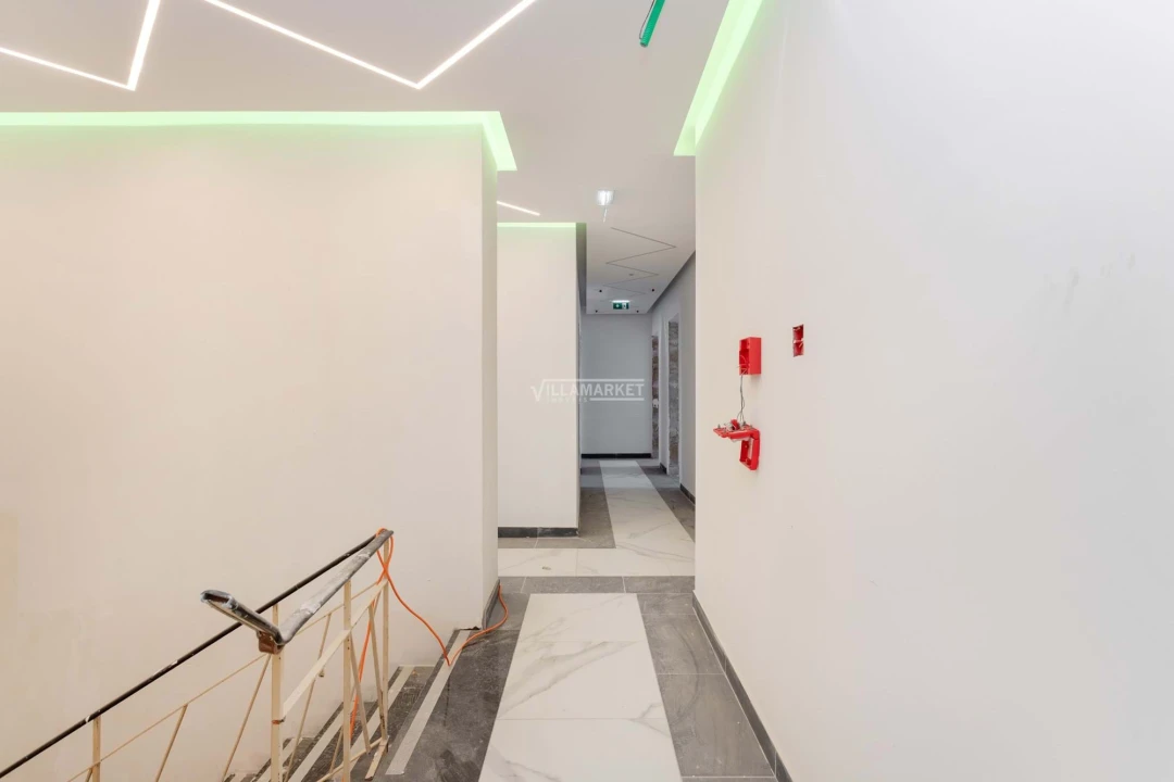 Prédio para Venda em Faro (Sé e São Pedro) Foto 14