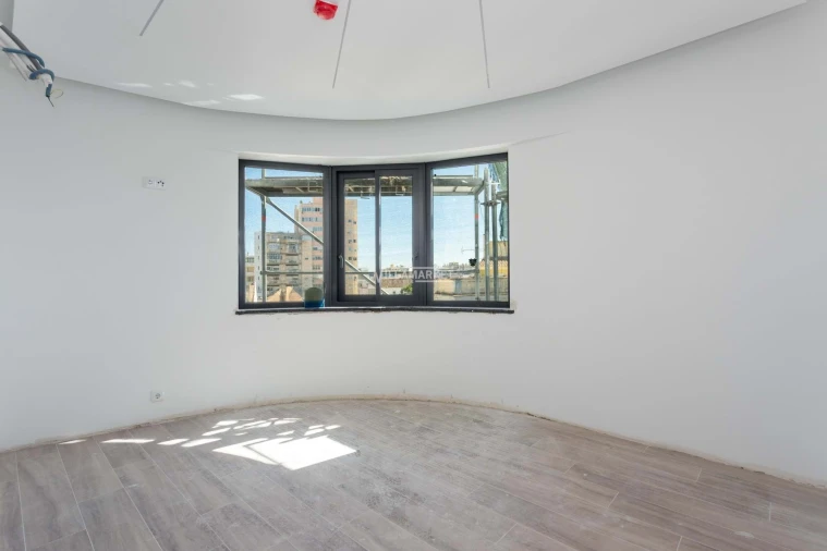 Prédio para Venda em Faro (Sé e São Pedro) Foto 6