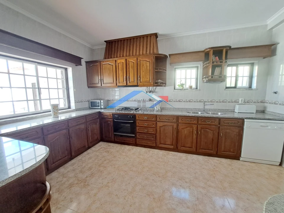 Moradia T4 para Venda em Fernao Ferro Foto 10