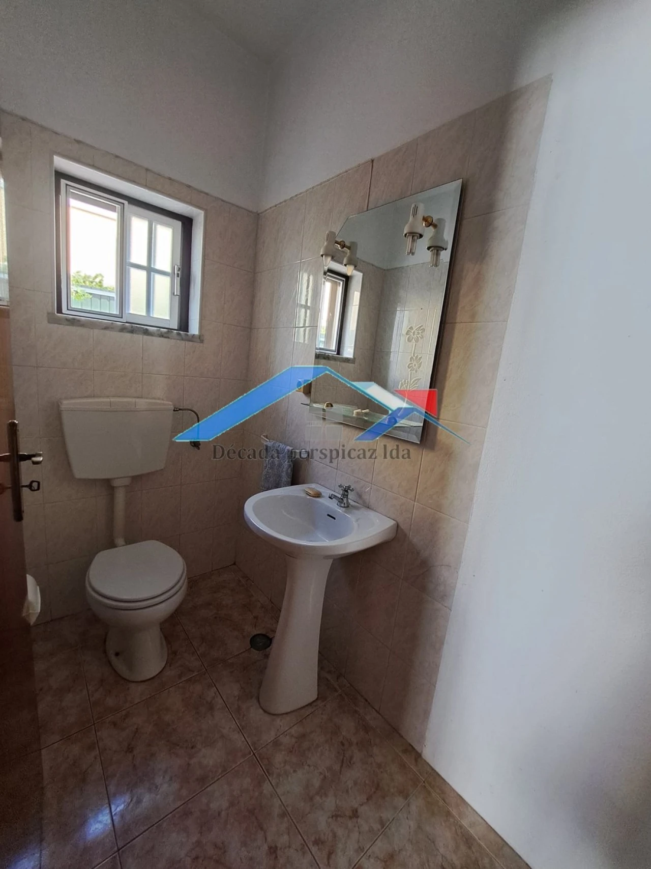 Moradia T4 para Venda em Fernao Ferro Foto 12