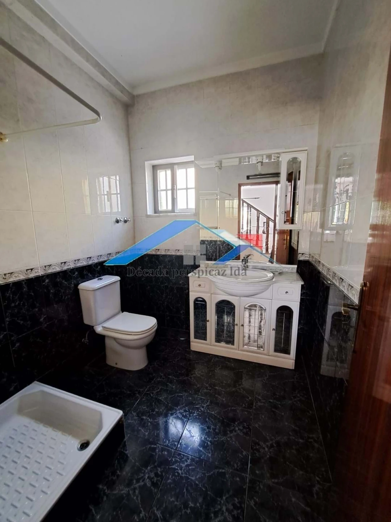 Moradia T4 para Venda em Fernao Ferro Foto 22