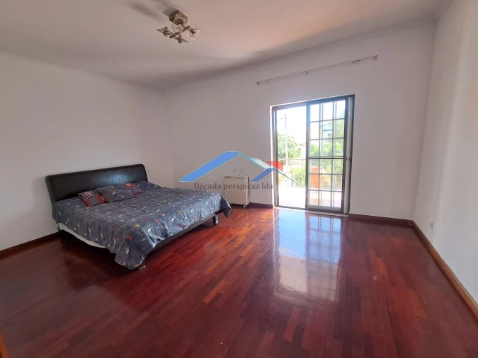 Moradia T4 para Venda em Fernao Ferro Foto 15