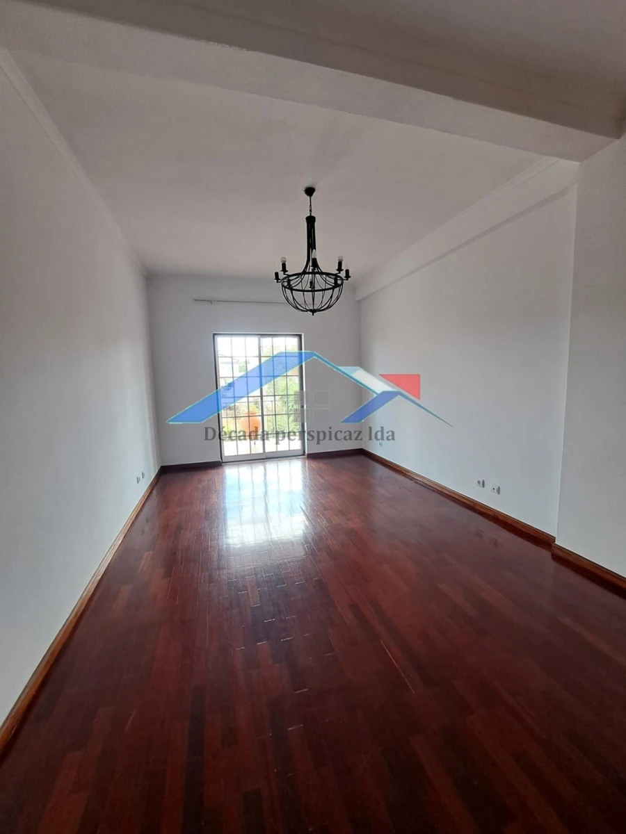 Moradia T4 para Venda em Fernao Ferro Foto 18