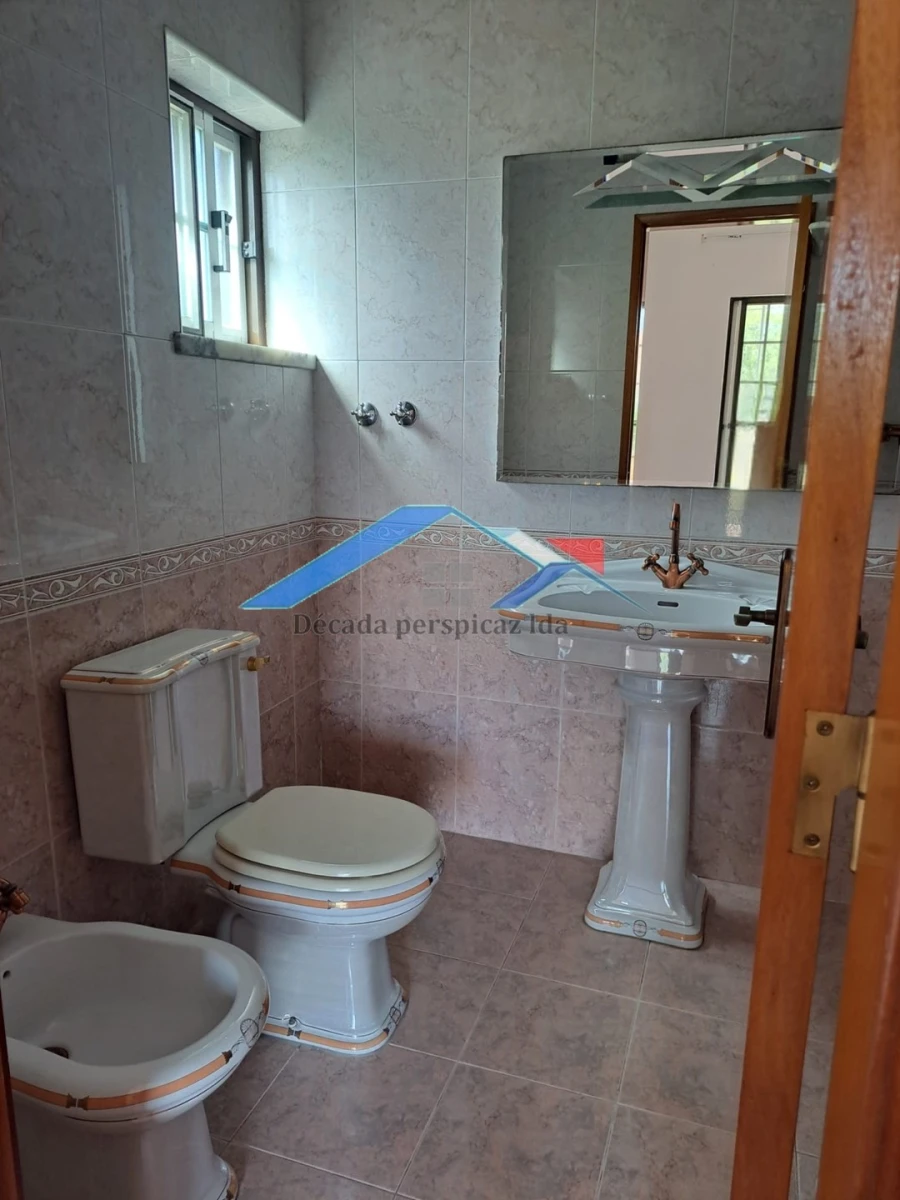 Moradia T4 para Venda em Fernao Ferro Foto 11