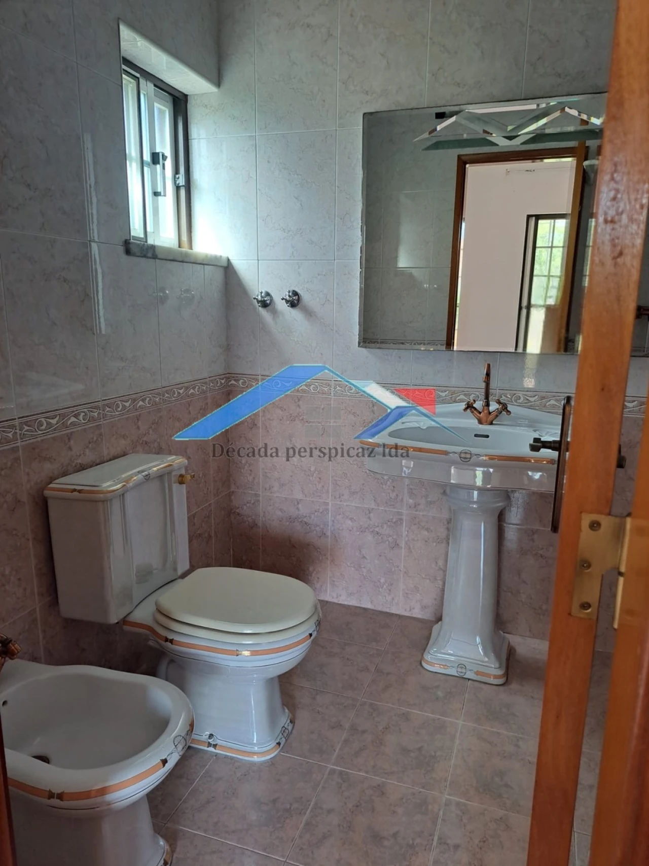 Moradia T4 para Venda em Fernao Ferro Foto 11