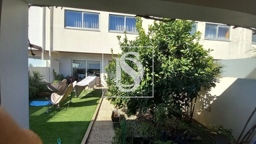 Moradia T3 para Venda em Nogueira da Regedoura Foto 18