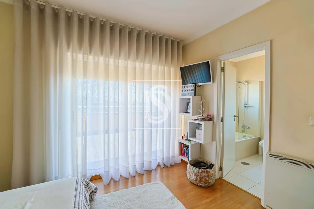 Apartamento T3 para Venda em Arcozelo Foto 28