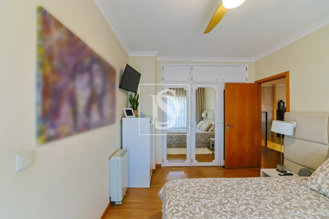 Apartamento T3 para Venda em Arcozelo Foto 32