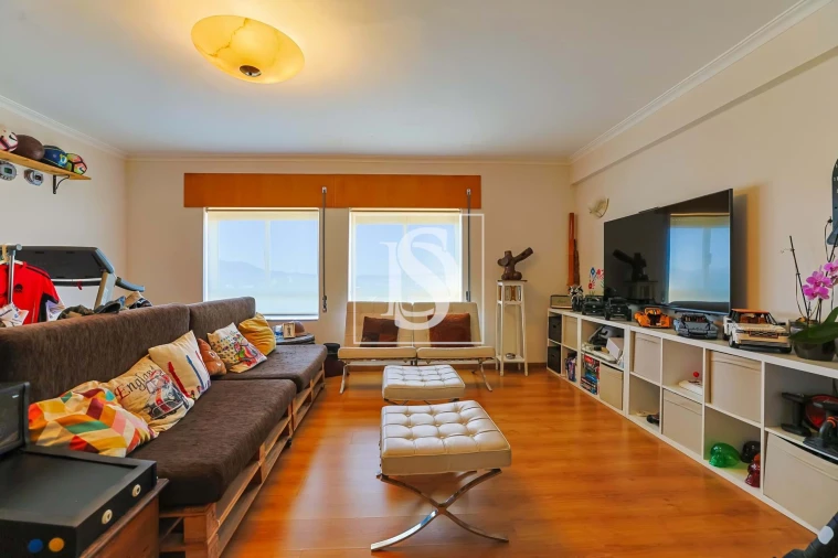 Apartamento T3 para Venda em Arcozelo Foto 11