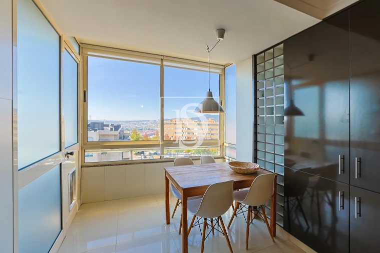 Apartamento T3 para Venda em Arcozelo Foto 3