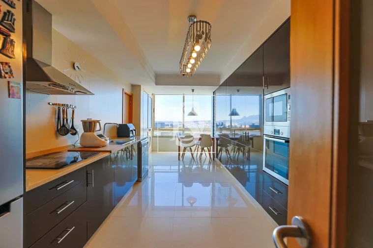 Apartamento T3 para Venda em Arcozelo Foto 2