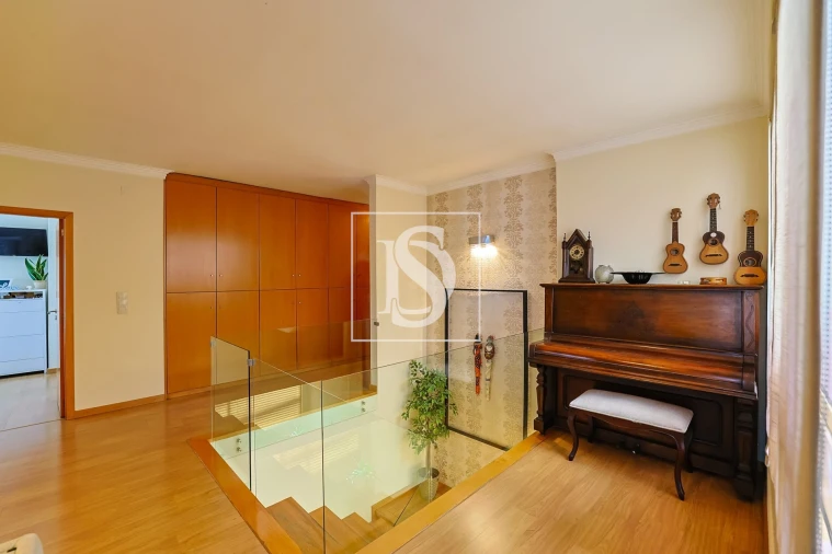 Apartamento T3 para Venda em Arcozelo Foto 15