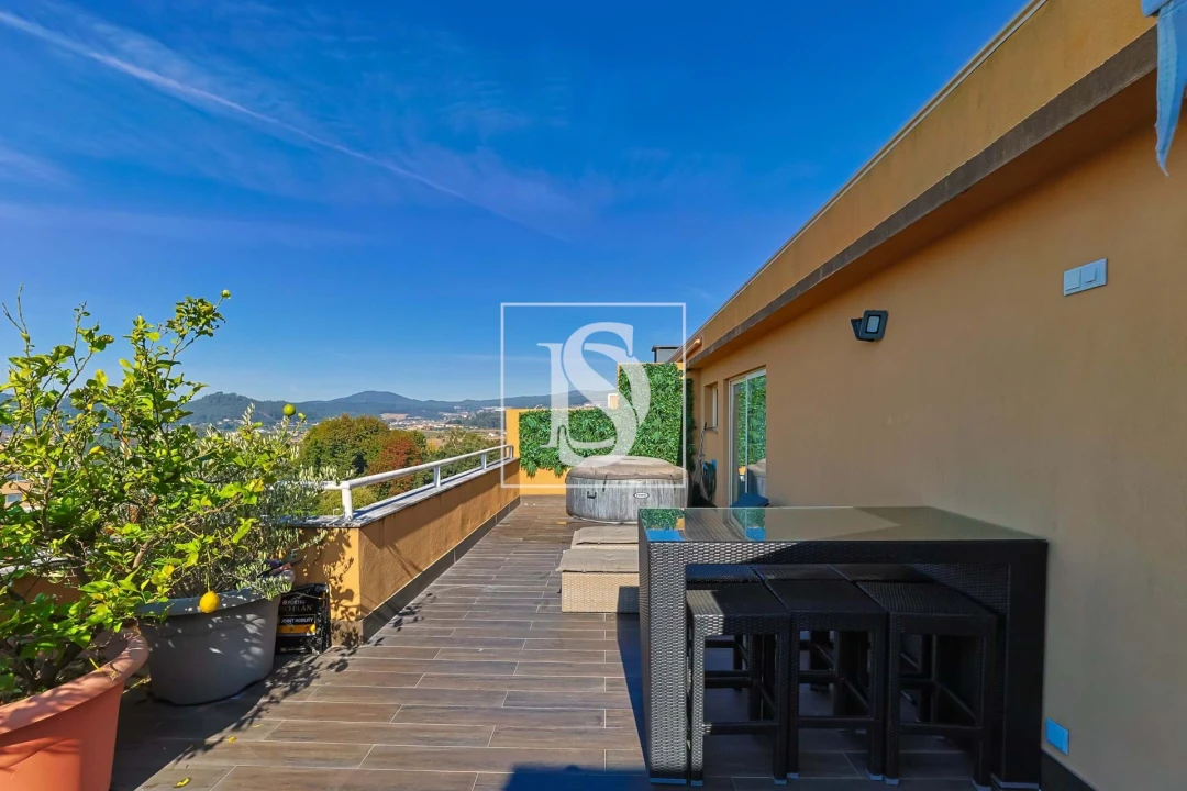 Apartamento T3 para Venda em Arcozelo Foto 19