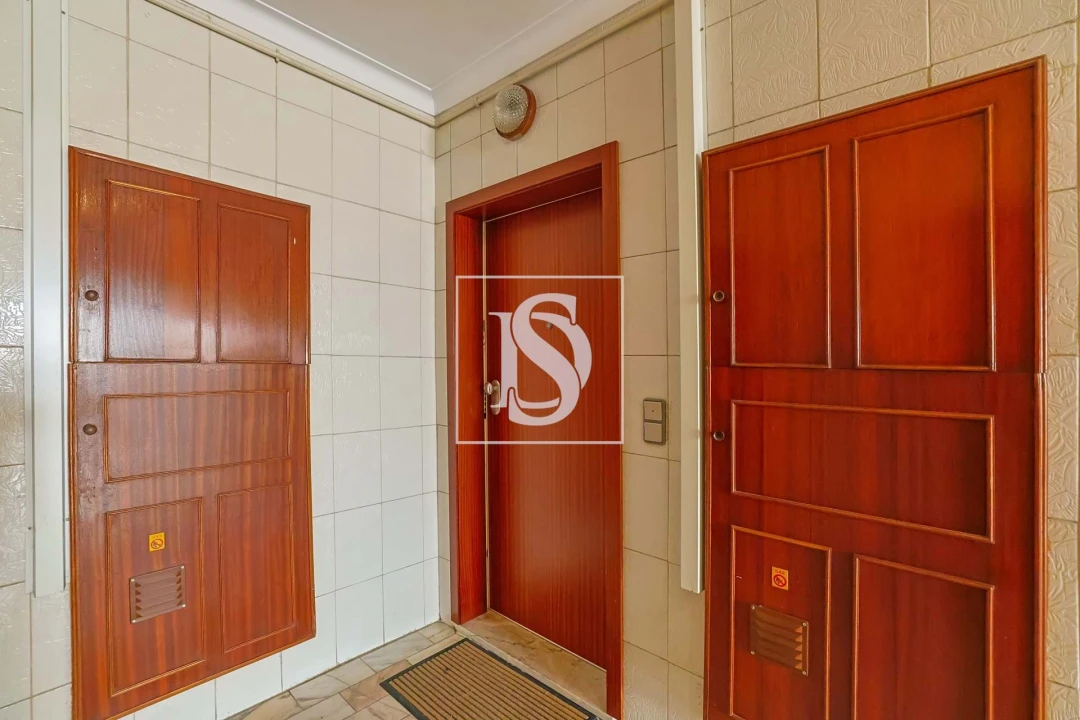 Apartamento T3 para Venda em Arcozelo Foto 35